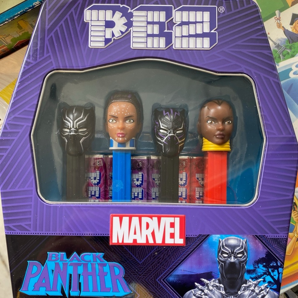 Collectable Marvel Black Panther PEZ Dispenser Set